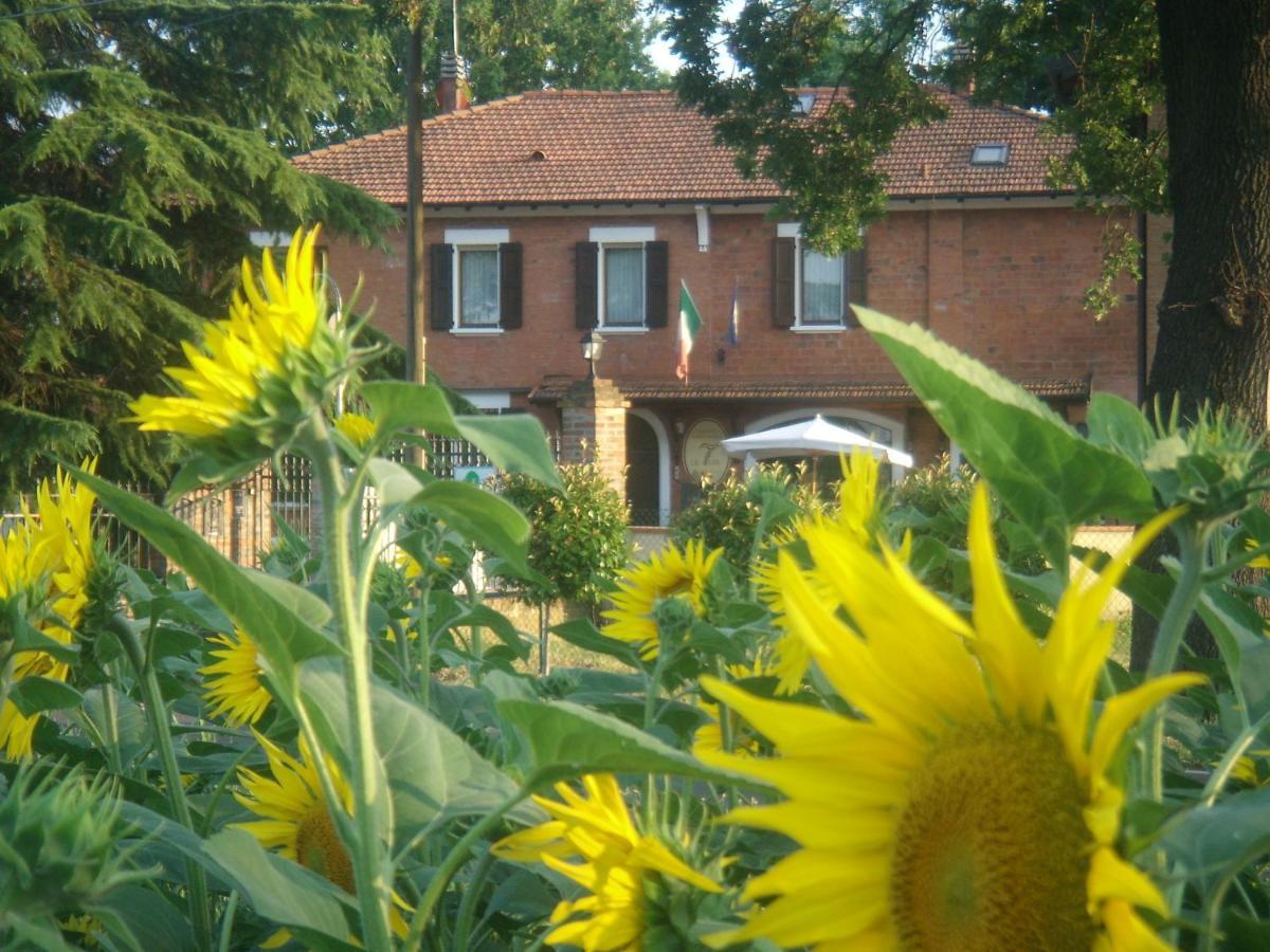 Le Tuie Villa Bologna Buitenkant foto